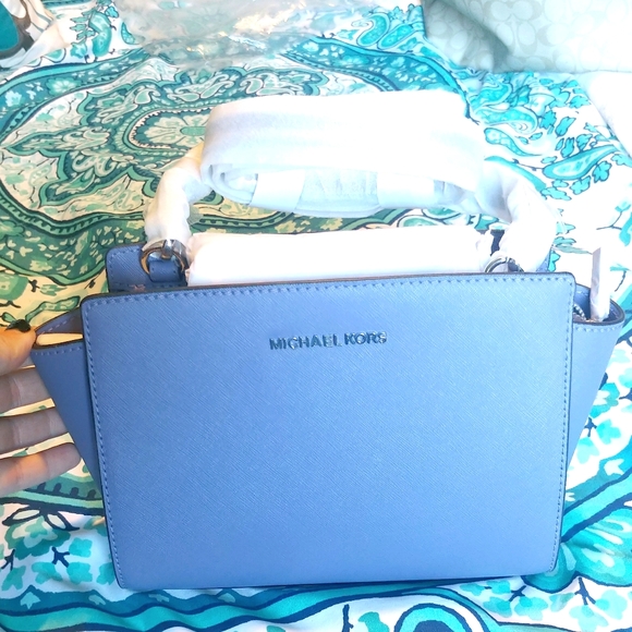 MK purse - Picture 1 of 6